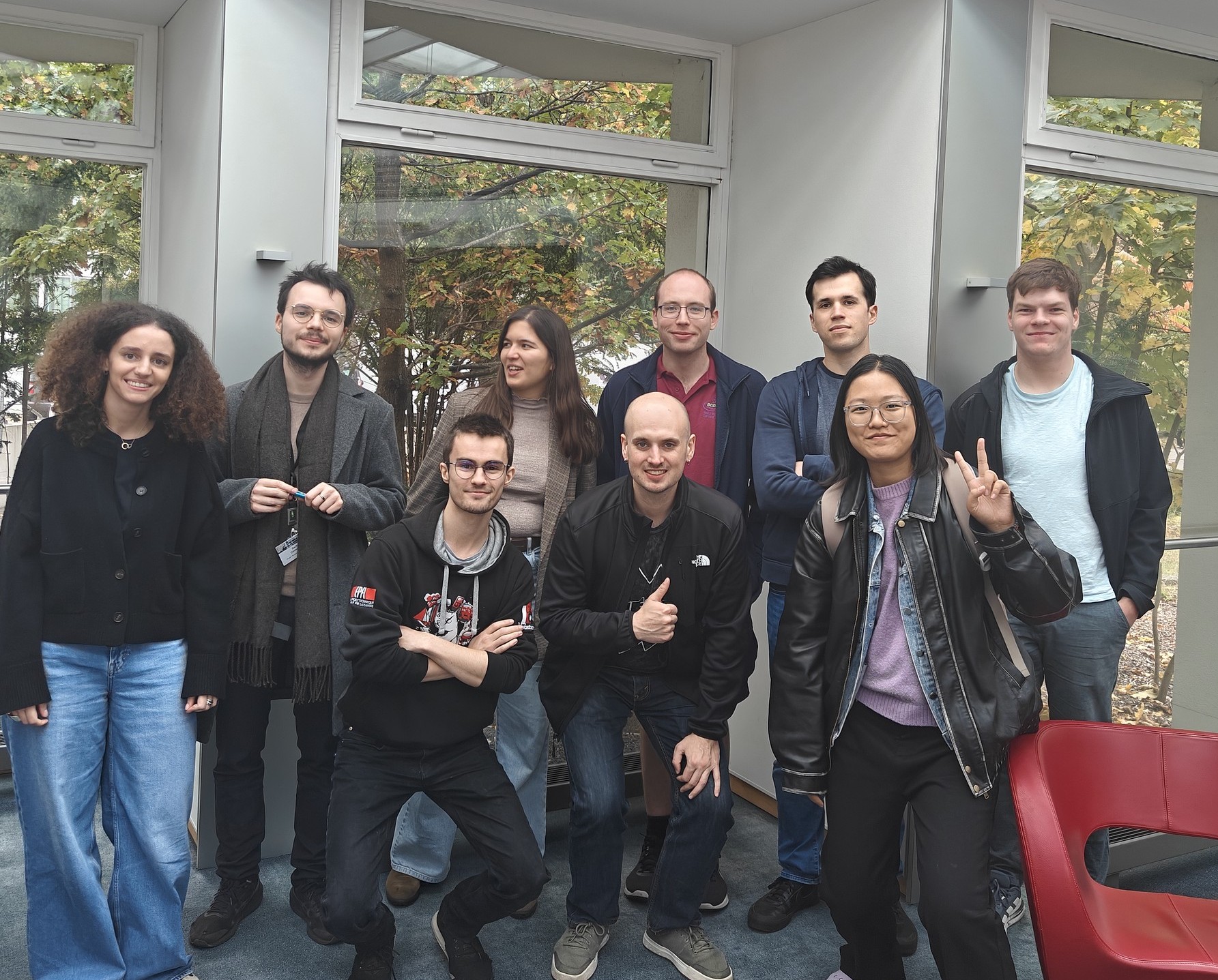 /assets/images/das25_students.jpg